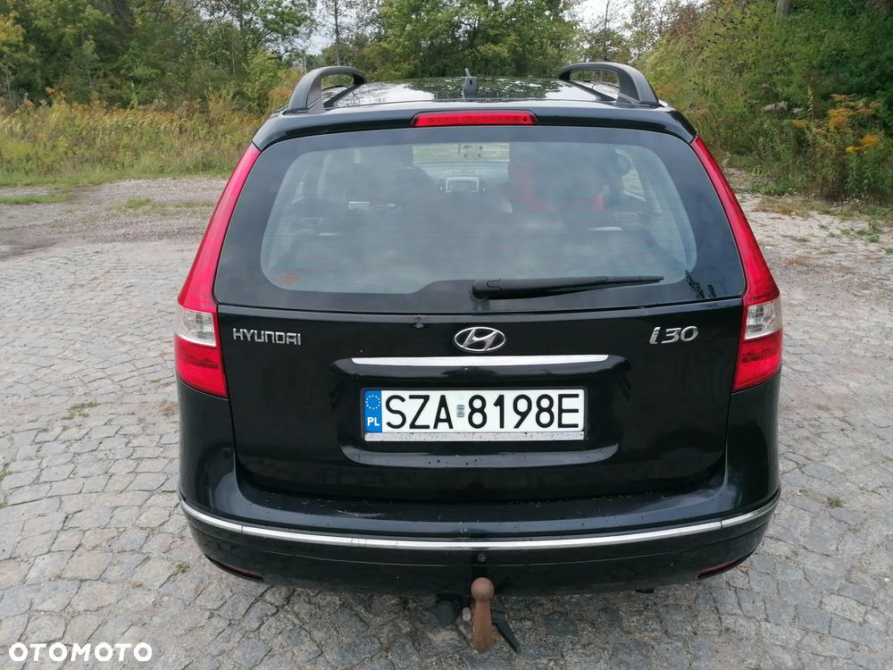 Hyundai i30 i30cw 2.0 Premium - 9