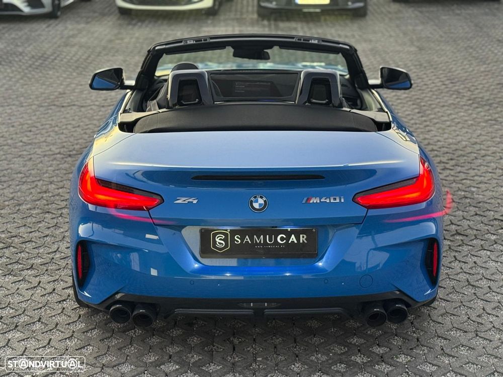 BMW Z4 M40 i Pack 50 anos M - 13