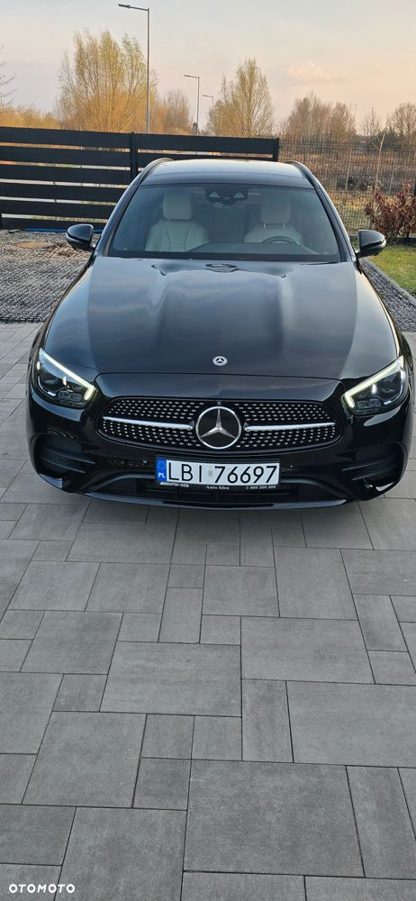 Mercedes-Benz Klasa E ver-220-d-4matic-9g--tronic-amg-line - 2