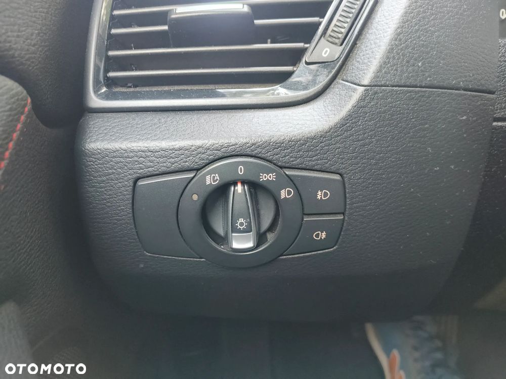 BMW X1 - 26