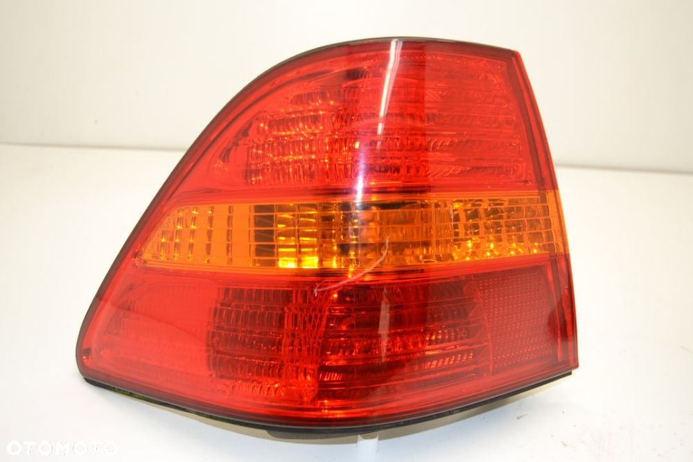 Lampa tył lewy Lexus LS 430 - 2