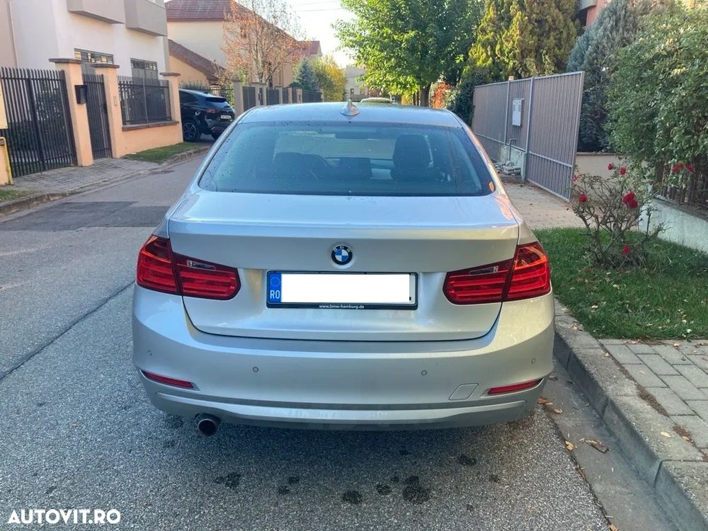 BMW Seria 3 320d Aut. - 4