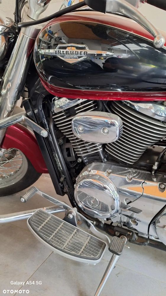 Suzuki Intruder - 7