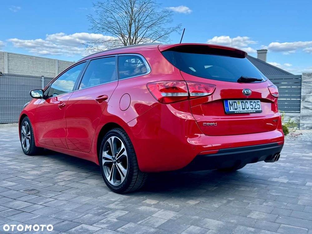 Kia Ceed 1.6 CRDi 136 ISG GT Line - 14