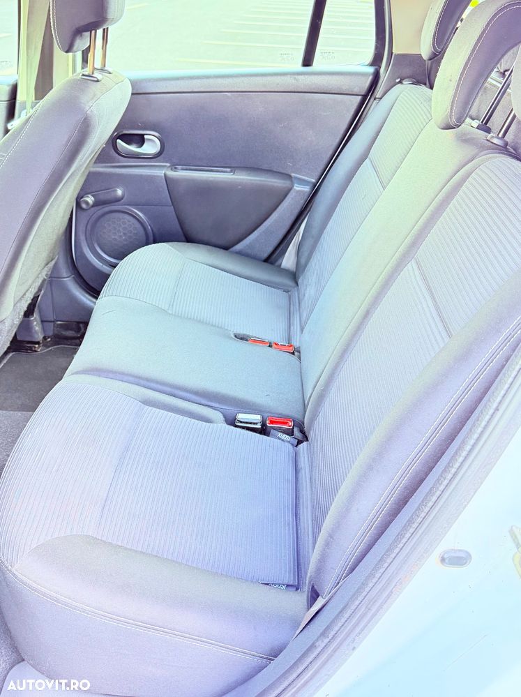 Renault Clio dCi 75 Expression - 7