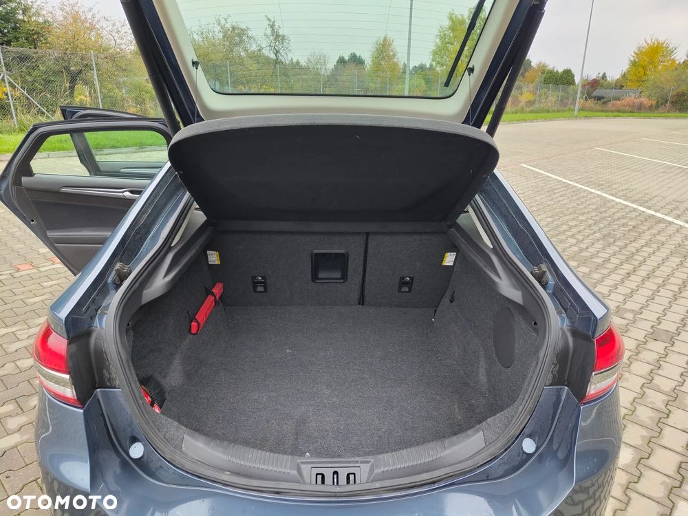 Ford Mondeo 2.0 TDCi Titanium PowerShift - 11