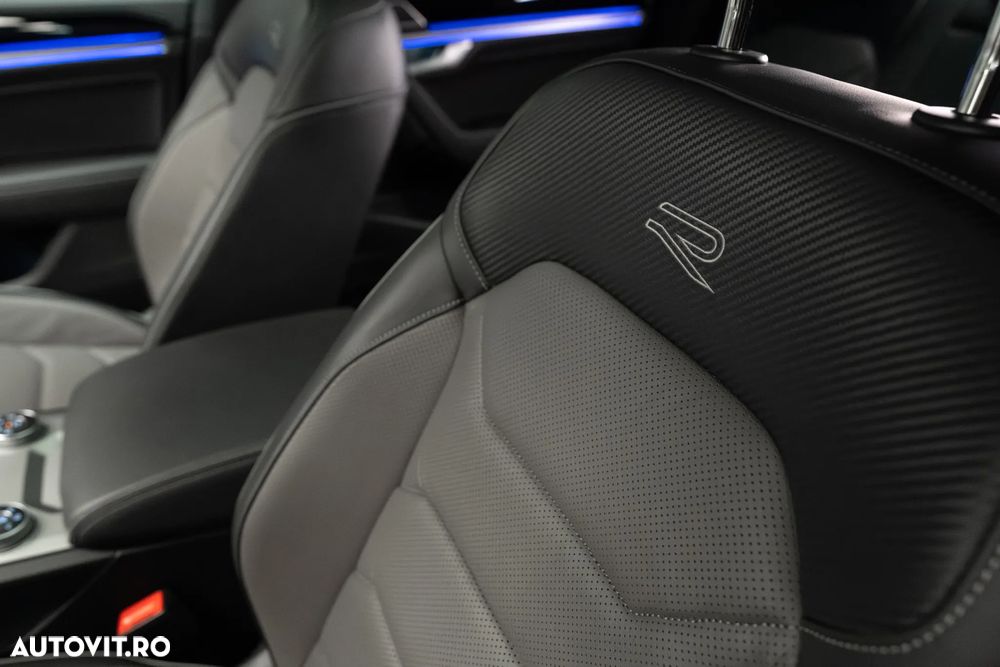 Volkswagen Touareg V6 TDI 4MOTION R-Line - 23