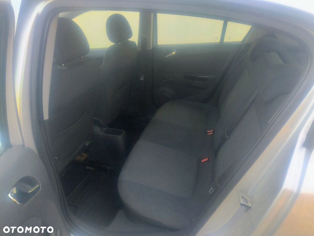 Opel Corsa 1.2 16V Cosmo - 5