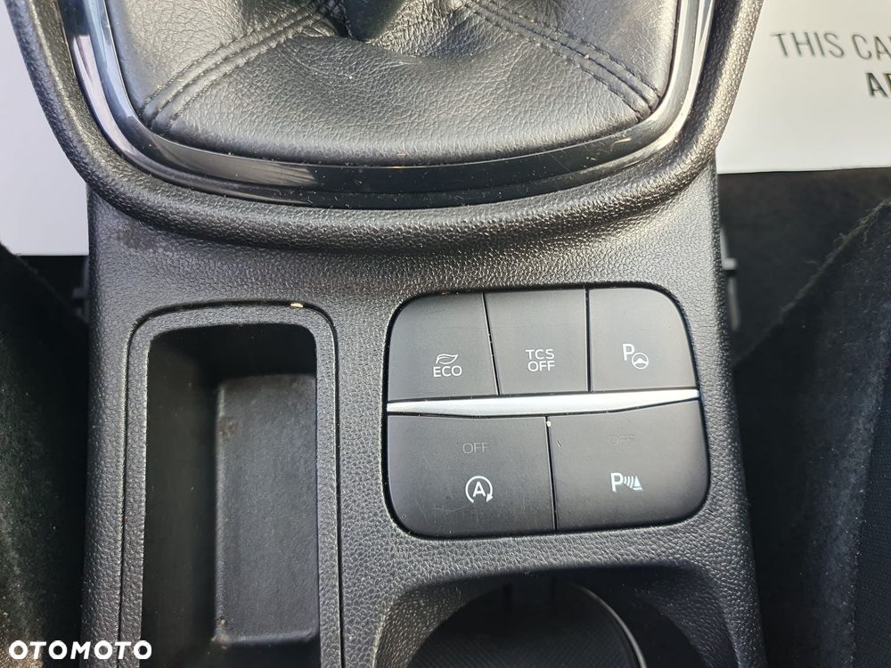 Ford Fiesta 1.0 EcoBoost S&S TITANIUM - 10