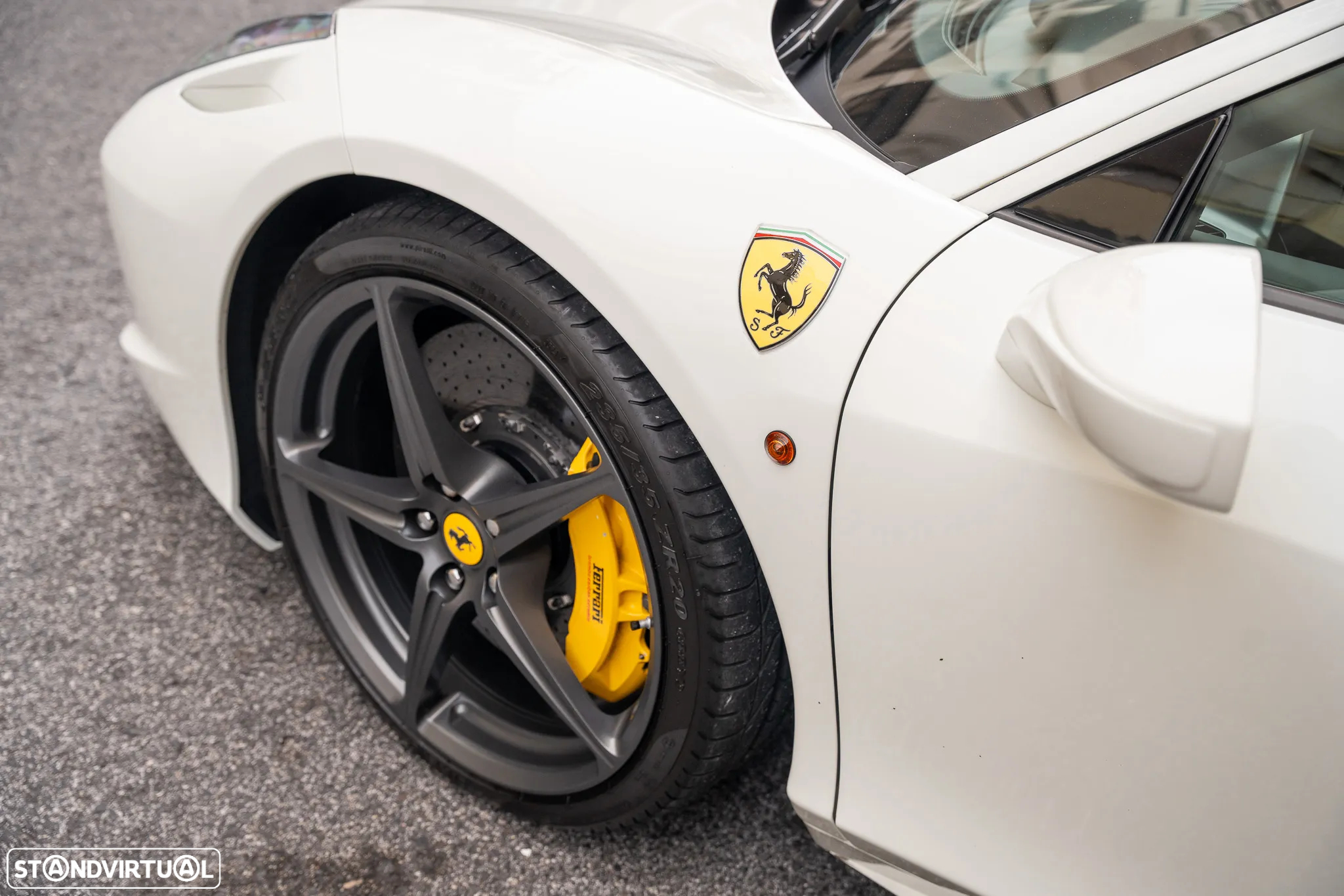 Ferrari 458 Italia - 5