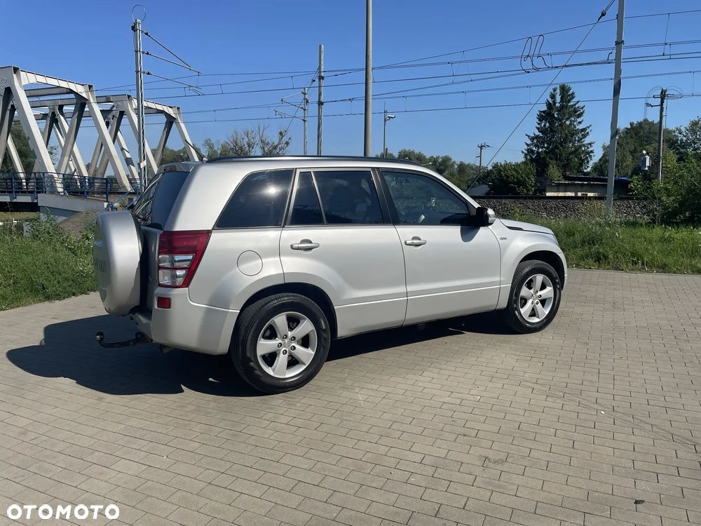 Suzuki Grand Vitara - 2