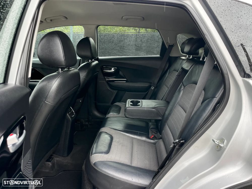Kia Niro 1.6 GDi HEV EX - 6