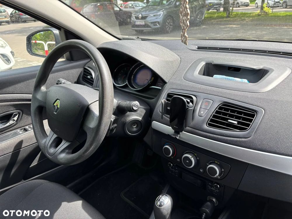Renault Fluence 1.6 16V Start - 6