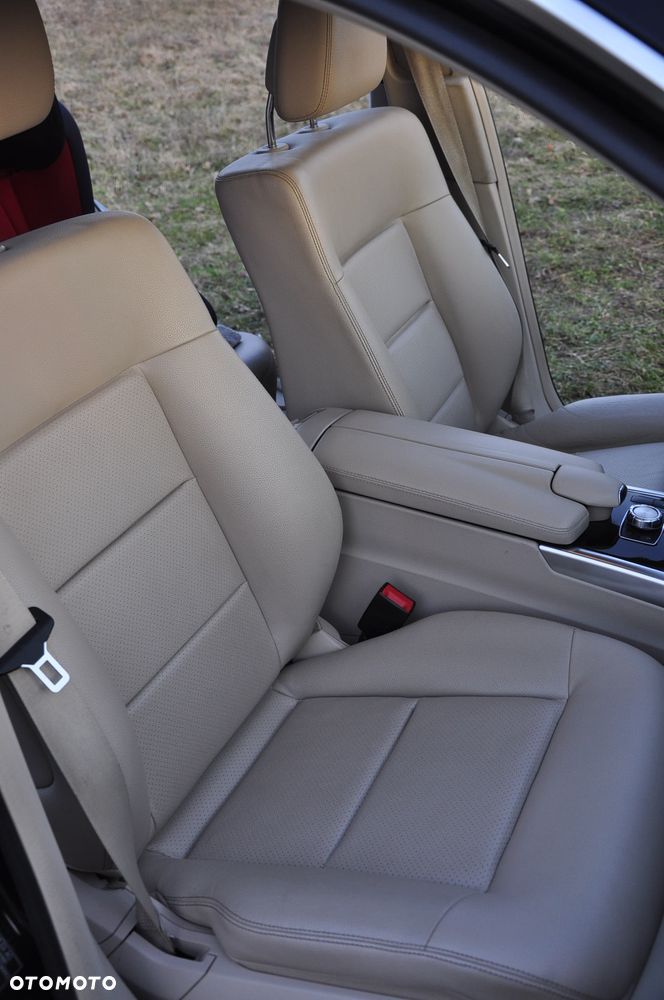 Mercedes-Benz Klasa E 250 CDI 4-Matic Avantgarde - 28