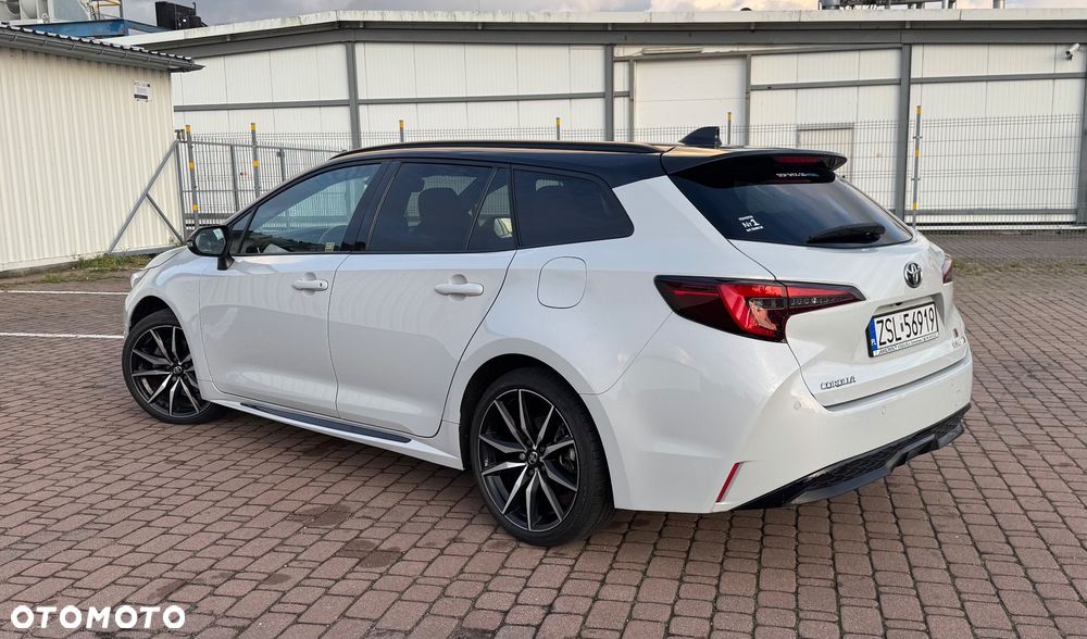 Toyota Corolla 2.0 Hybrid GR Sport Dynamic - 4