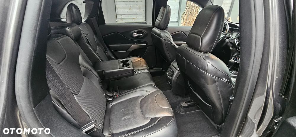 Jeep Cherokee 2.0 GME Active Drive I Limited - 17