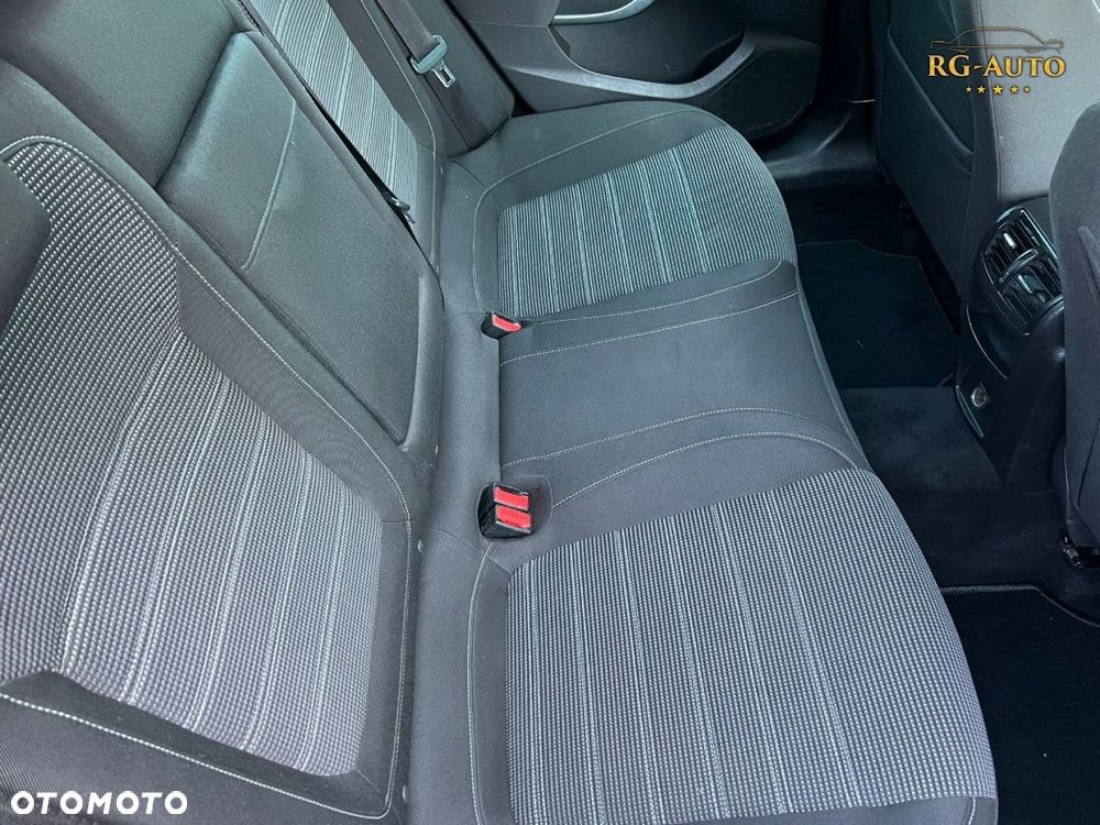 Opel Insignia - 27