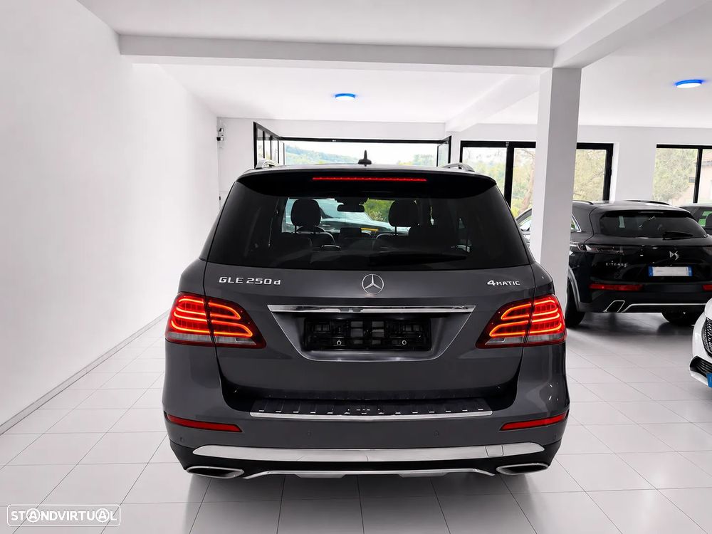 Mercedes-Benz GLE 250 d 4-Matic - 7