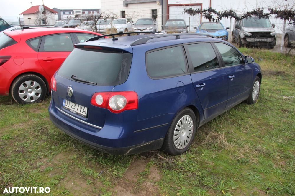 Volkswagen Passat Variant 2.0 TDI DPF Trendline - 6