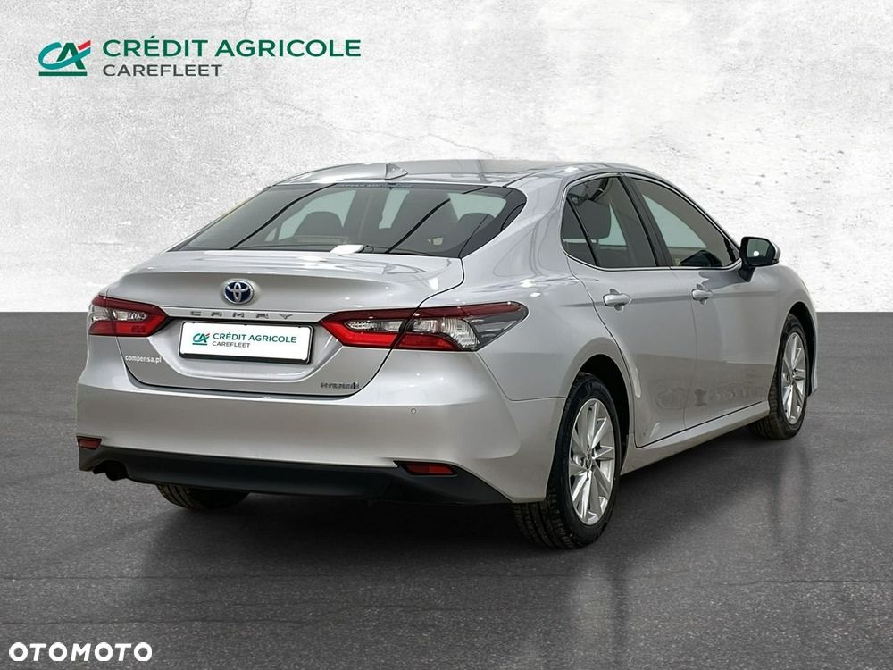 Toyota Camry - 6