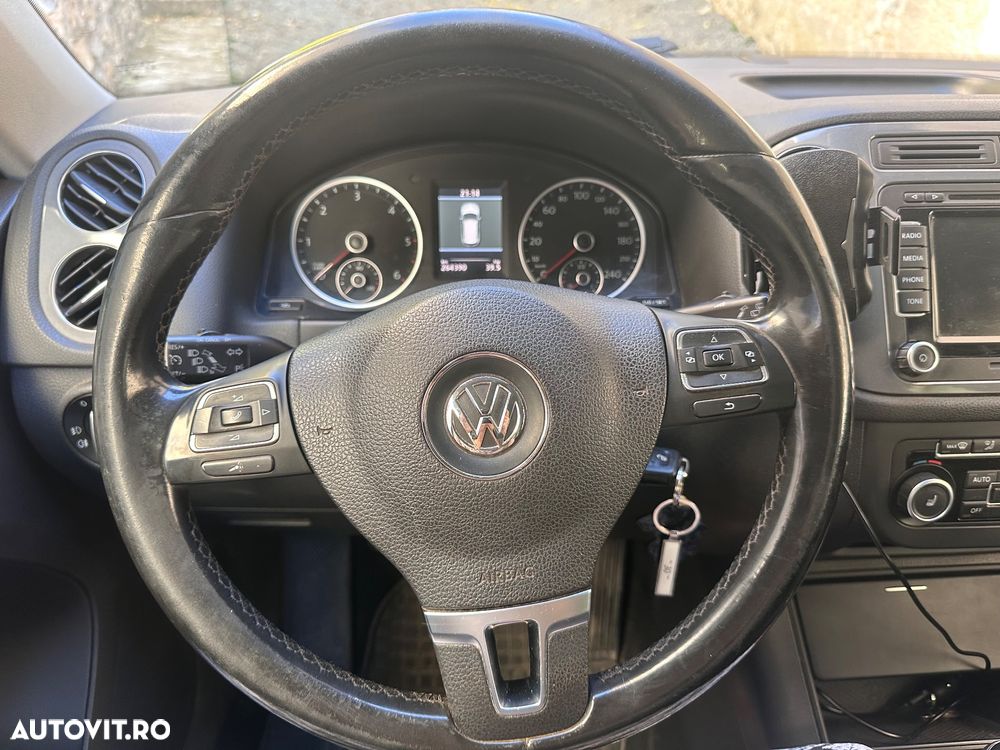 Volkswagen Tiguan - 13