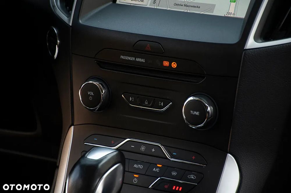 Ford S-Max - 24