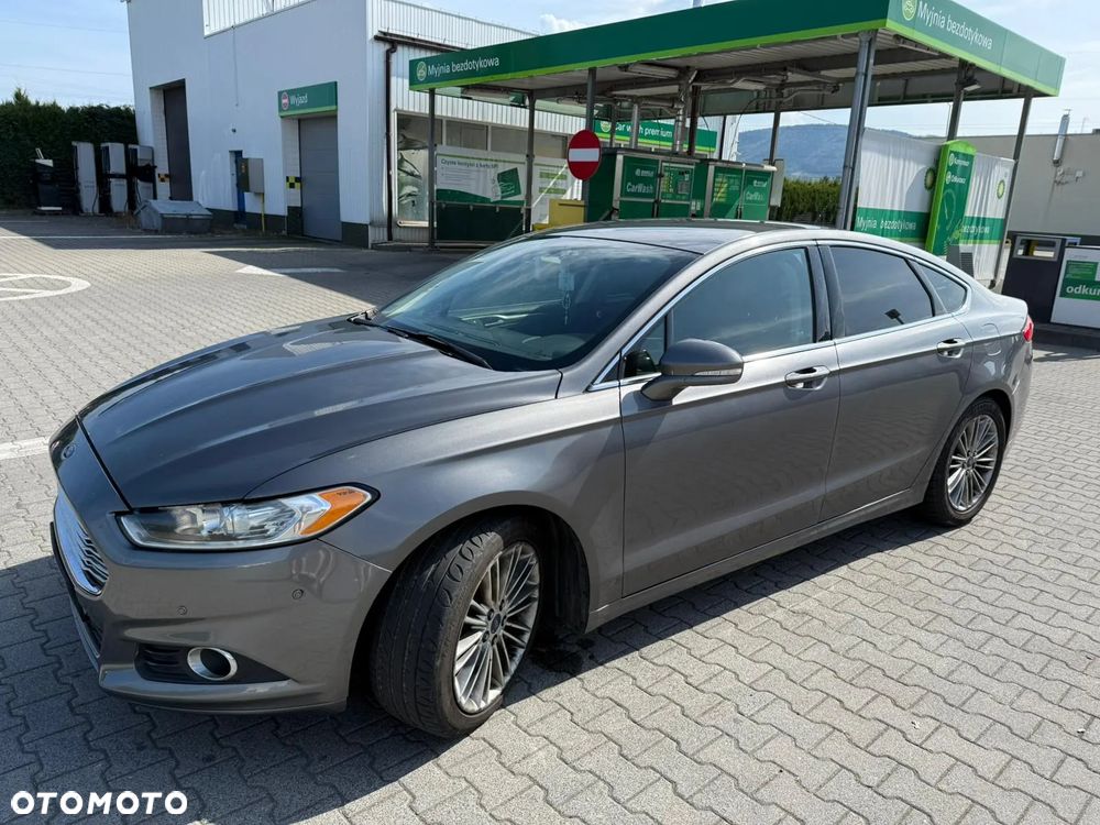 Ford Fusion 2.0 EcoBoost Titanium - 4