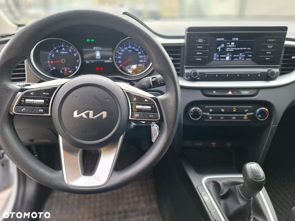 Kia Ceed - 14