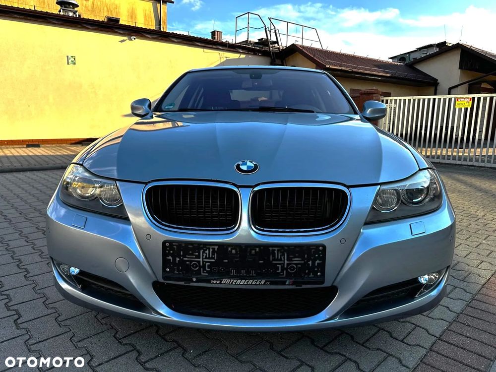 BMW Seria 3 320i Edition Exclusive - 2