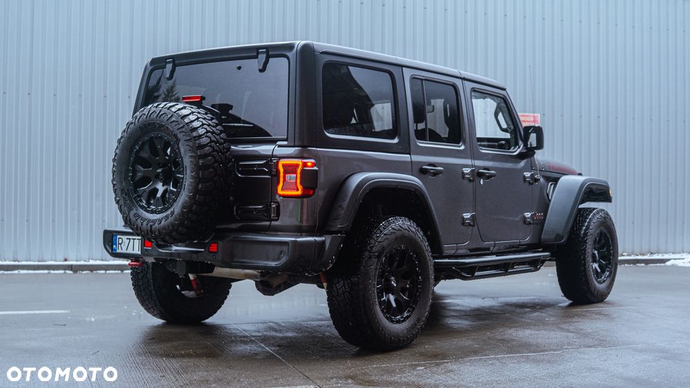Jeep Wrangler - 8