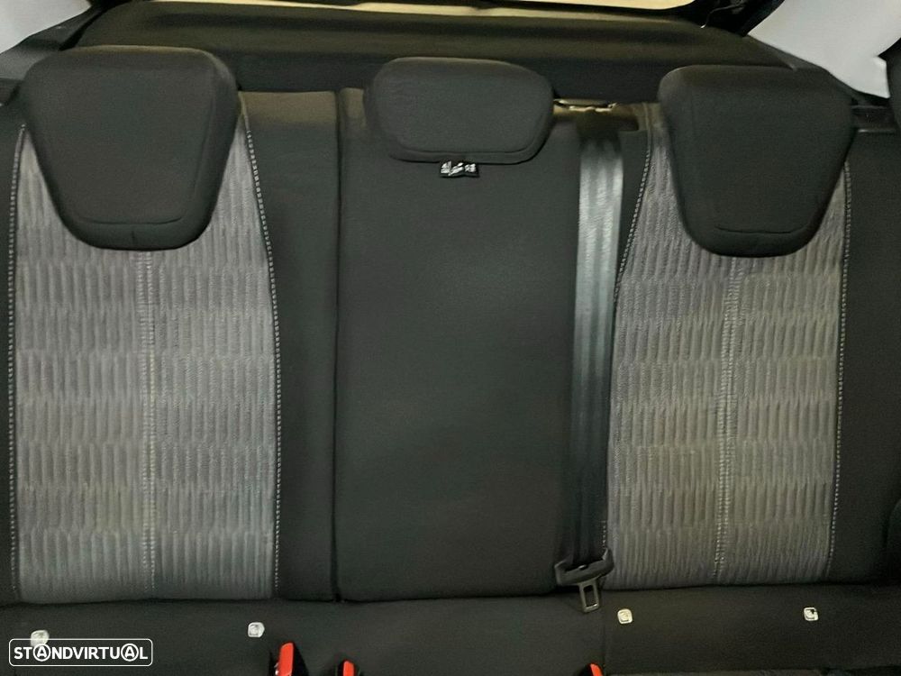 Opel Corsa 1.5 D Elegance - 18