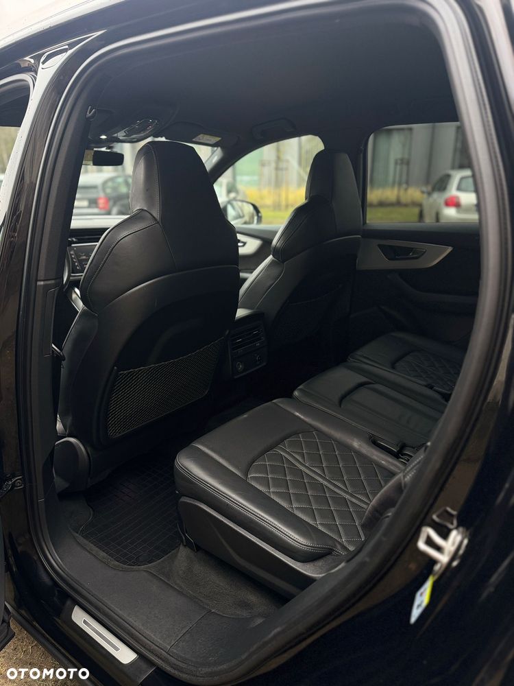 Audi Q7 50 TDI mHEV Quattro S Line Tiptr - 15