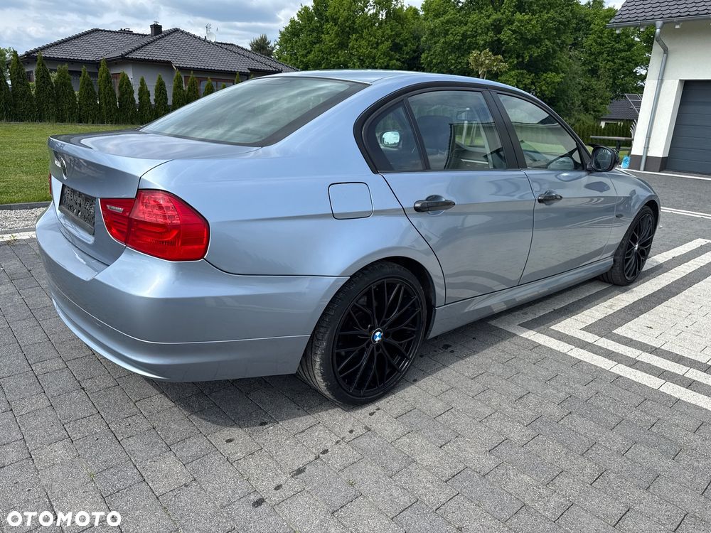 BMW Seria 3 - 12