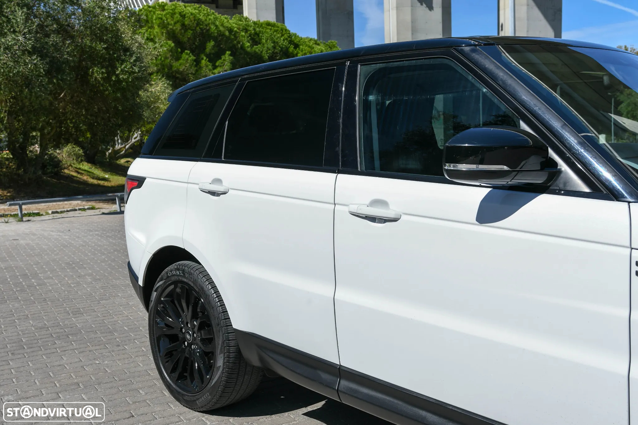 Land Rover Range Rover Sport 2.0 SD4 S - 9