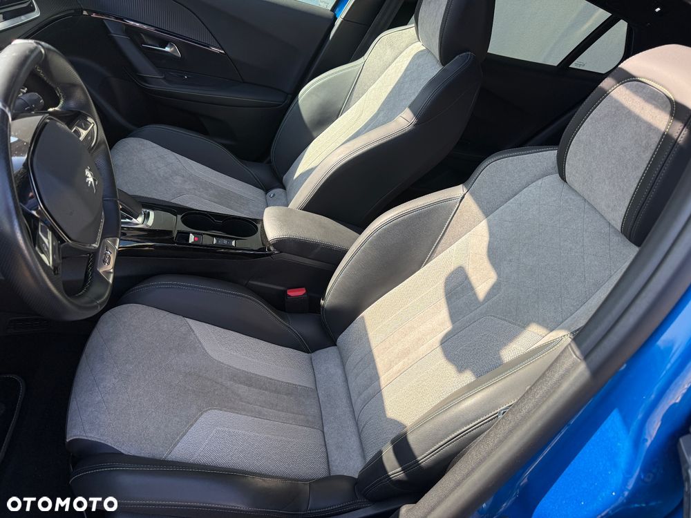 Peugeot 2008 GT+ - 15