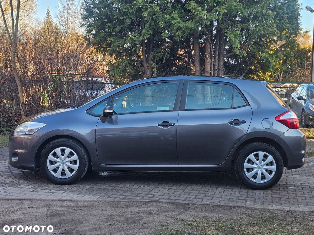 Toyota Auris 1.33 VVT-i Terra - 4