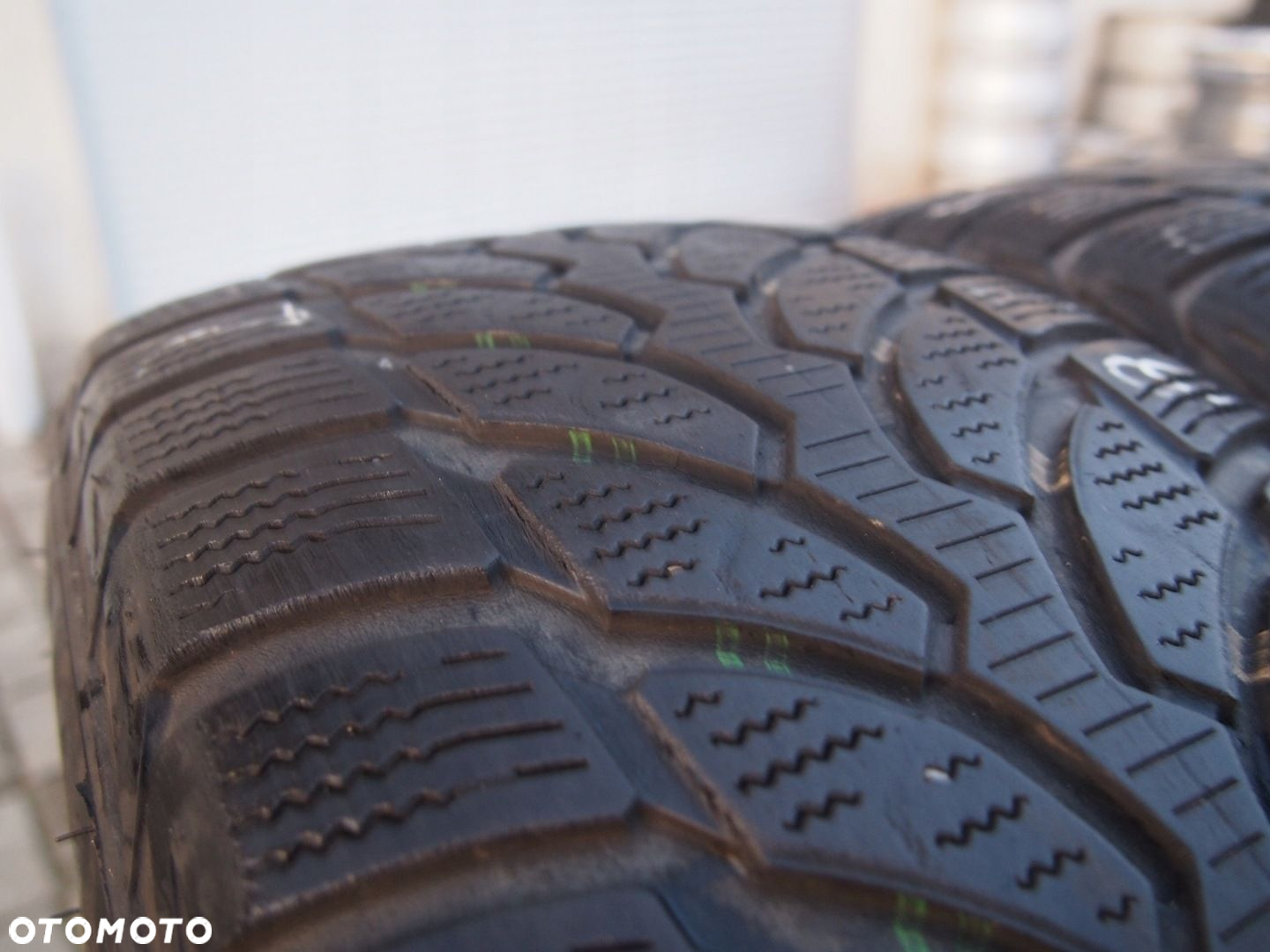 BRIDGESTONE BLIZZAK LM-32 225/60R17 102H 4X - 5