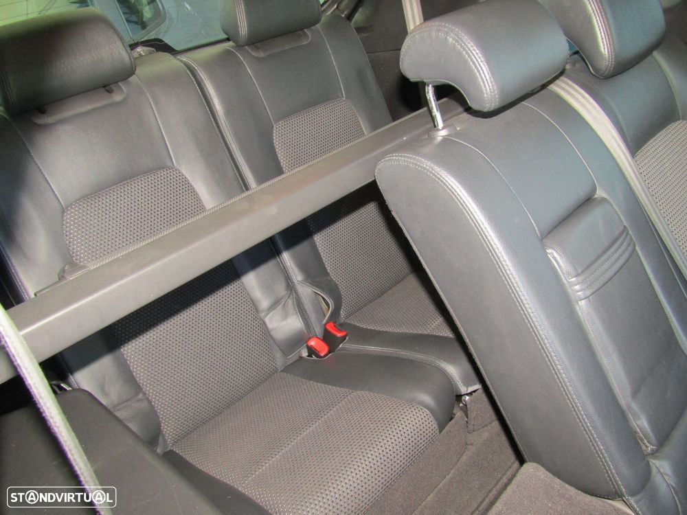 Chevrolet Captiva - 11