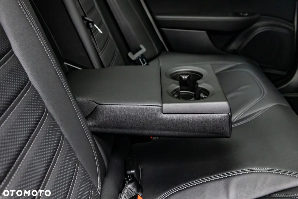 Alfa Romeo Giulia 2.0 Turbo 16V AT8-Q4 Veloce - 27