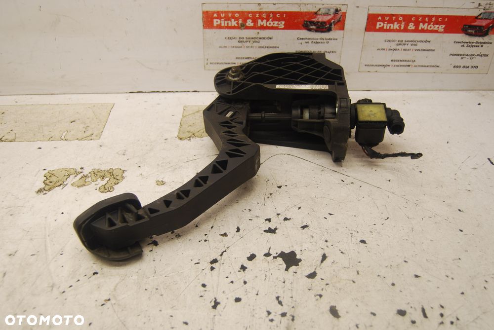 PEDAŁ SPRZĘGŁA POMPKA 1K1721059CH VW GOLF V 1.9 TDI AUDI SEAT SKODA 1K1721059CA JETTA V 1.6 TDI 1K1721059DS 1K1721059R 1T1721059DC VW CADDY III LIFT 1.6 TDI TOURAN - 3