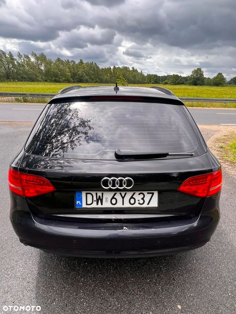 Audi A4 Avant - 4