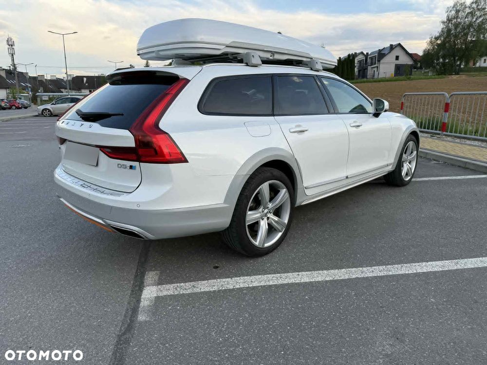 Volvo V90 Cross Country - 22