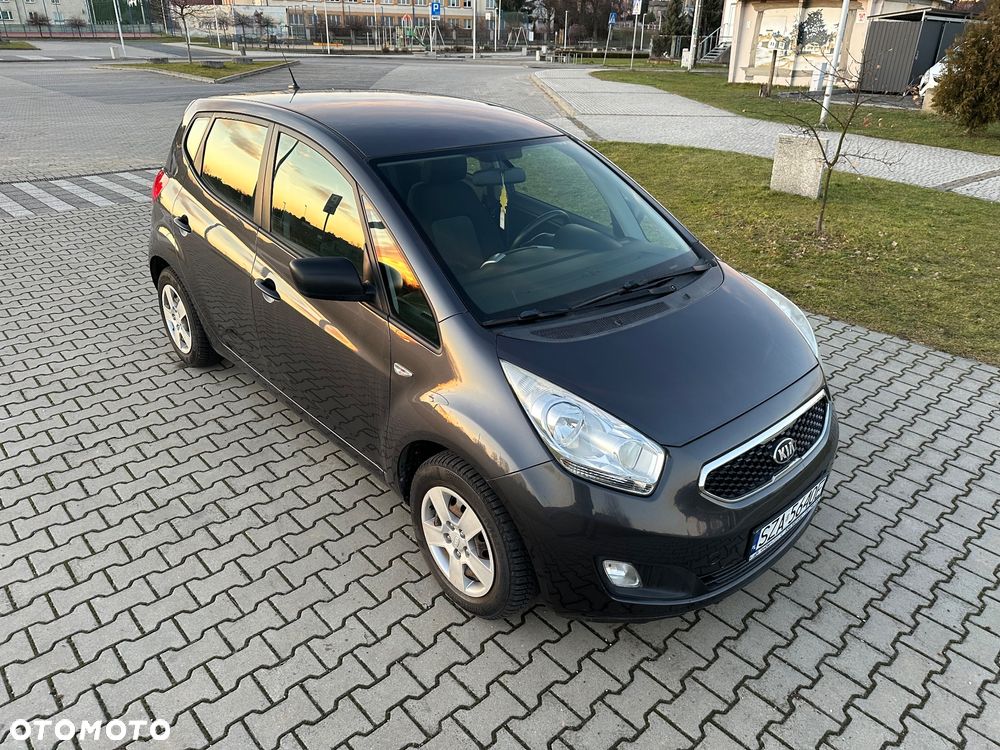 Kia Venga - 21