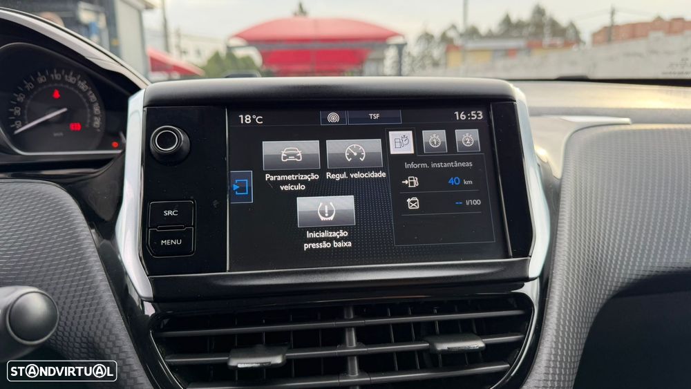 Peugeot 208 1.2 PureTech Style - 30