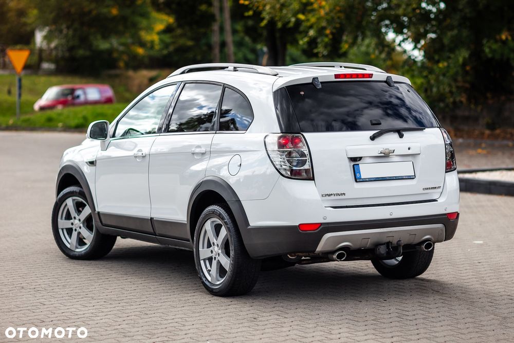 Chevrolet Captiva 2.2 4WD LTZ - 11