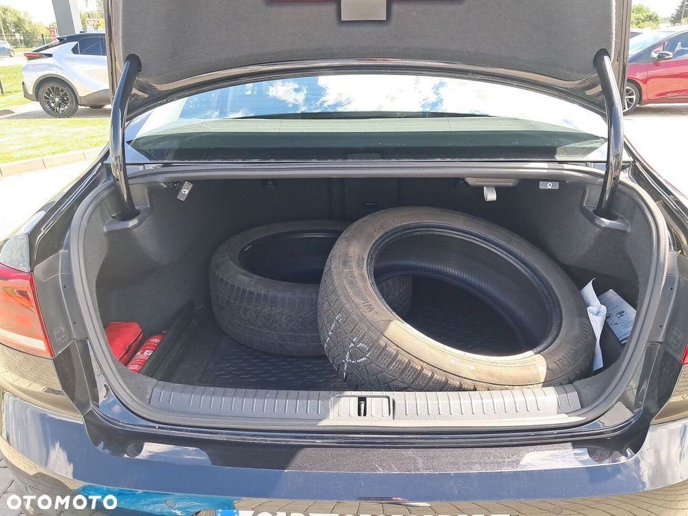 Volkswagen Passat 1.5 TSI EVO Business DSG - 14
