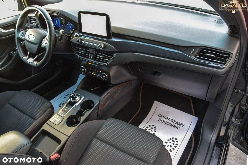 Ford Focus - 33