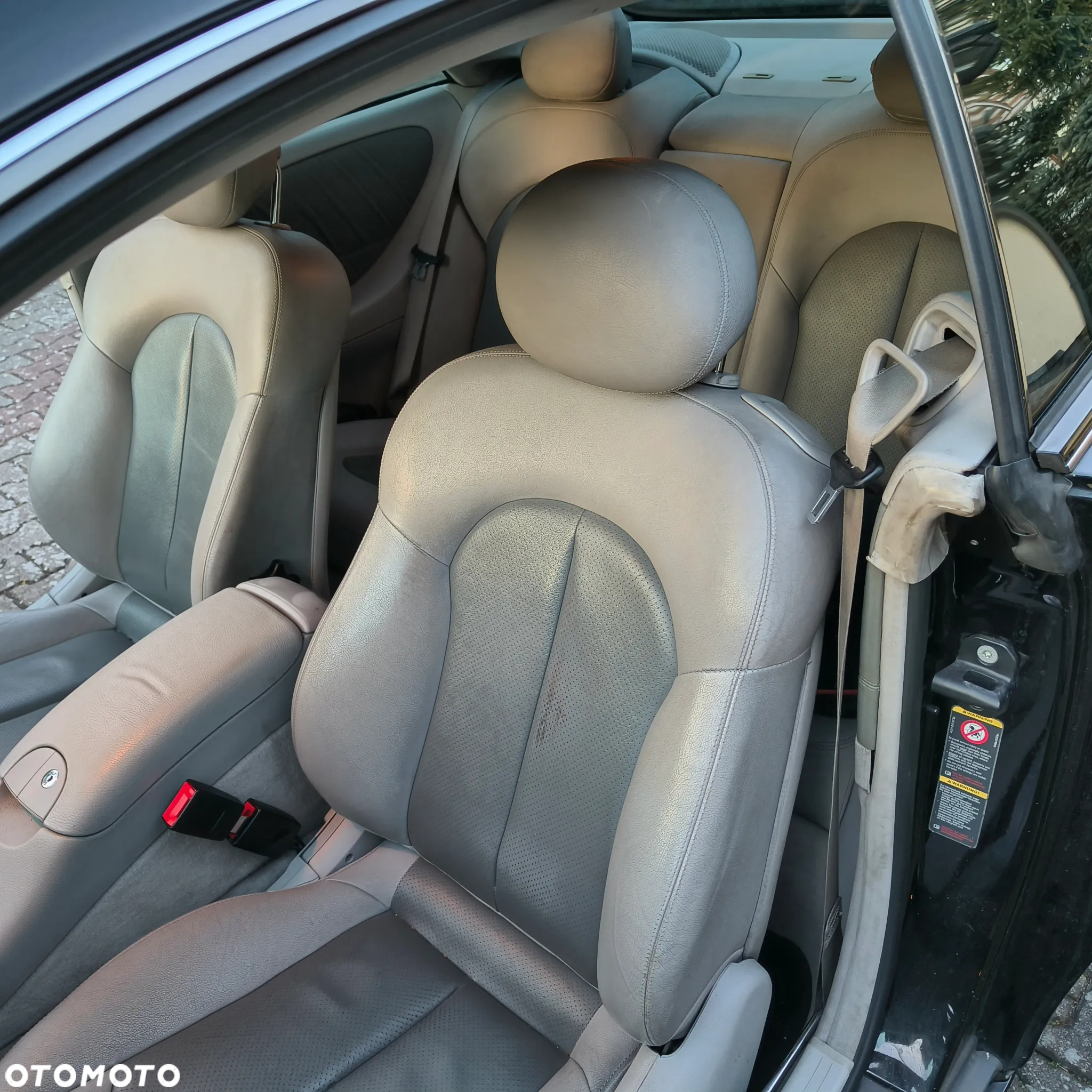 Mercedes-Benz CLK - 11