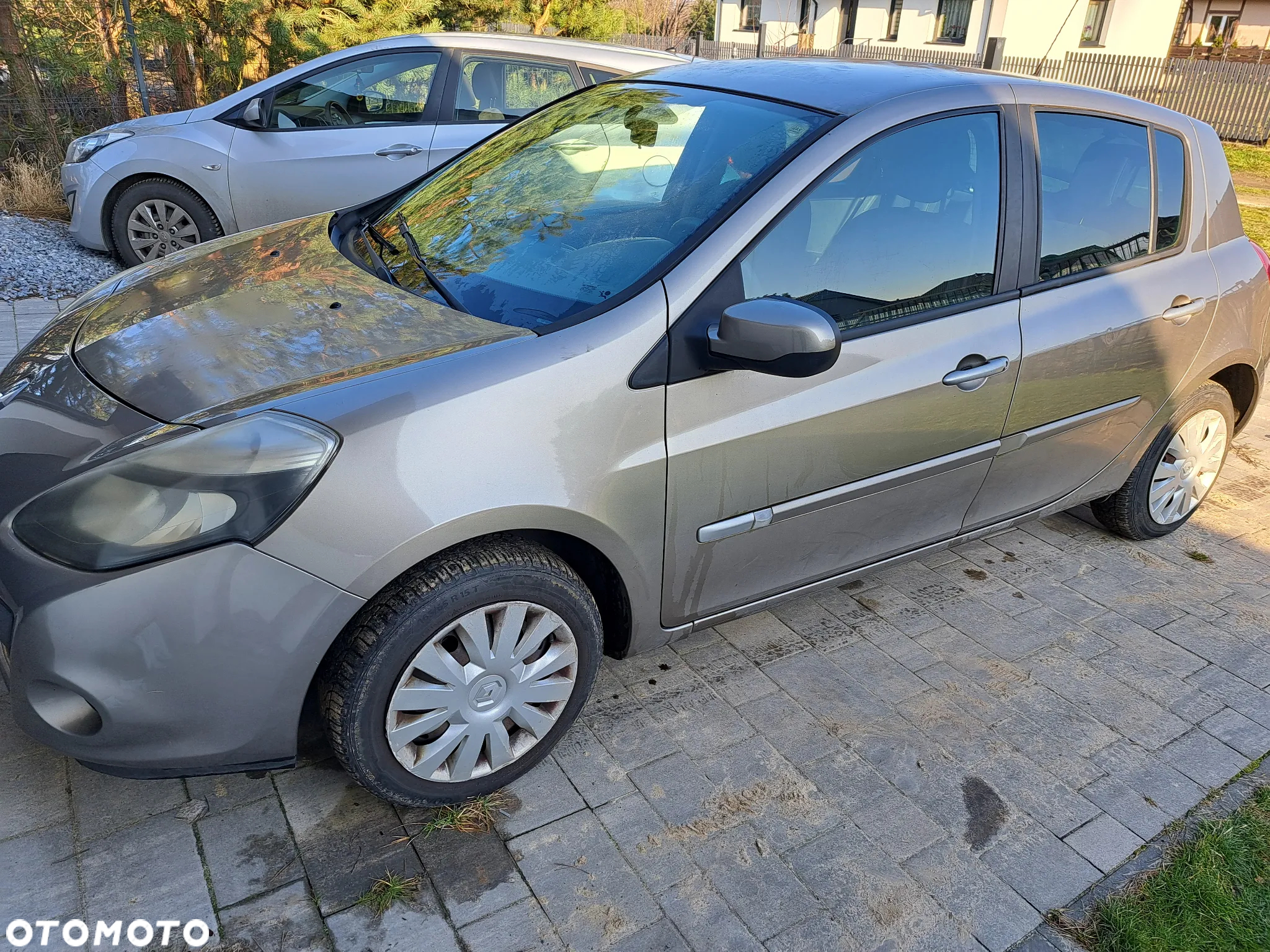 Renault Clio 1.2 TCE Authentique - 2