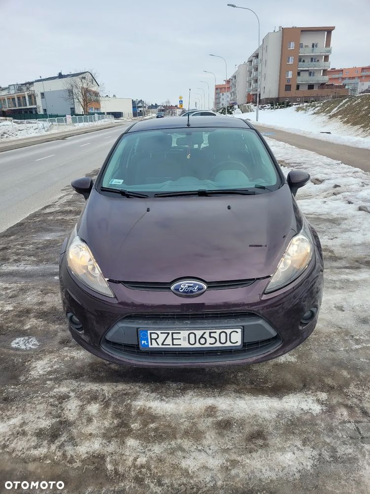 Ford Fiesta 1.25 Ambiente - 1